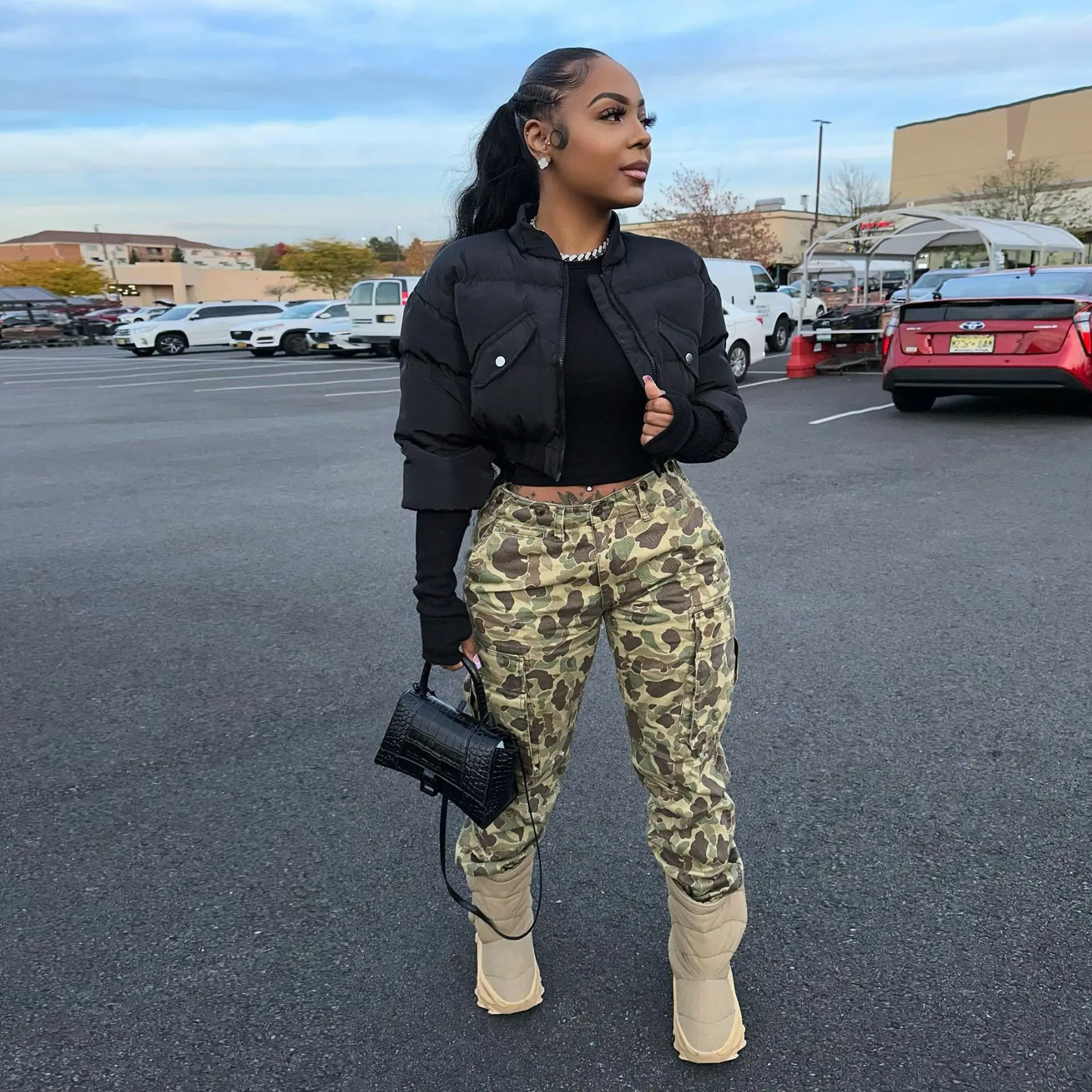 Женские парки, короткие пальто