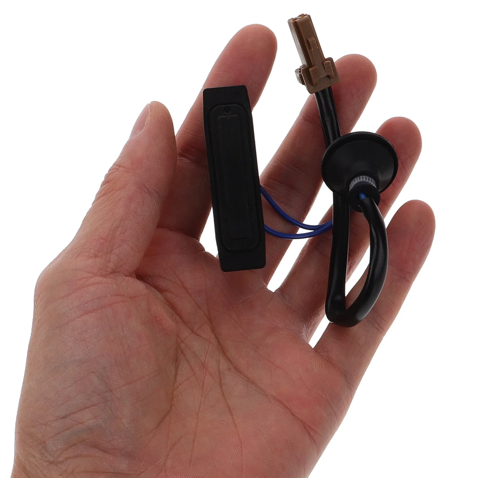 Переключатель задней двери - Фотография_4