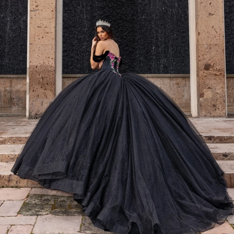 Черное блестящее платье quinceanera - Фотография_4