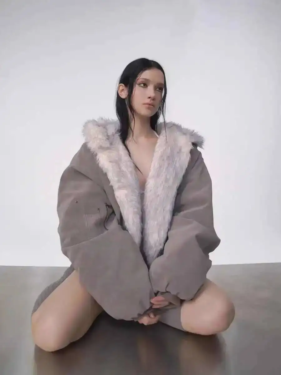 Пальто из искусственной кожи - Фотография_4