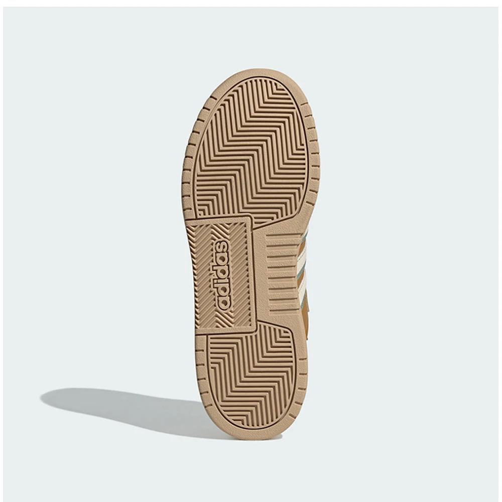 Кроссовки adidas в стиле ретро - Фотография_4