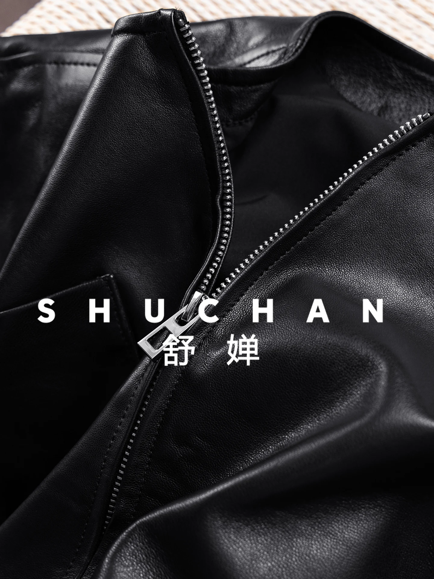 Кожаная куртка из овчины с круглым вырезом - Фотография_3