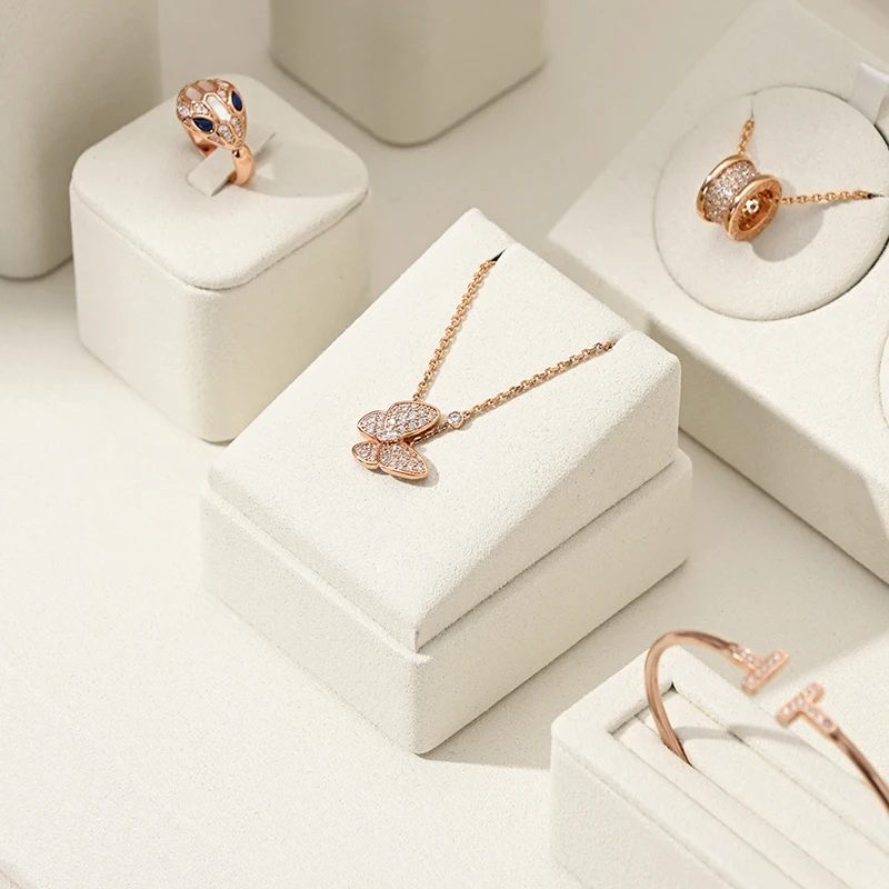 Woodten бежевая подставка для ювелирных изделий из микрофибры - Фотография_5