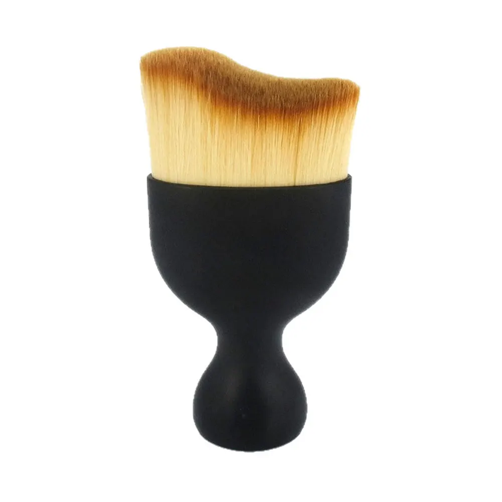 Мягкая щетка для подметания пыли салона автомобиля - Фотография_4