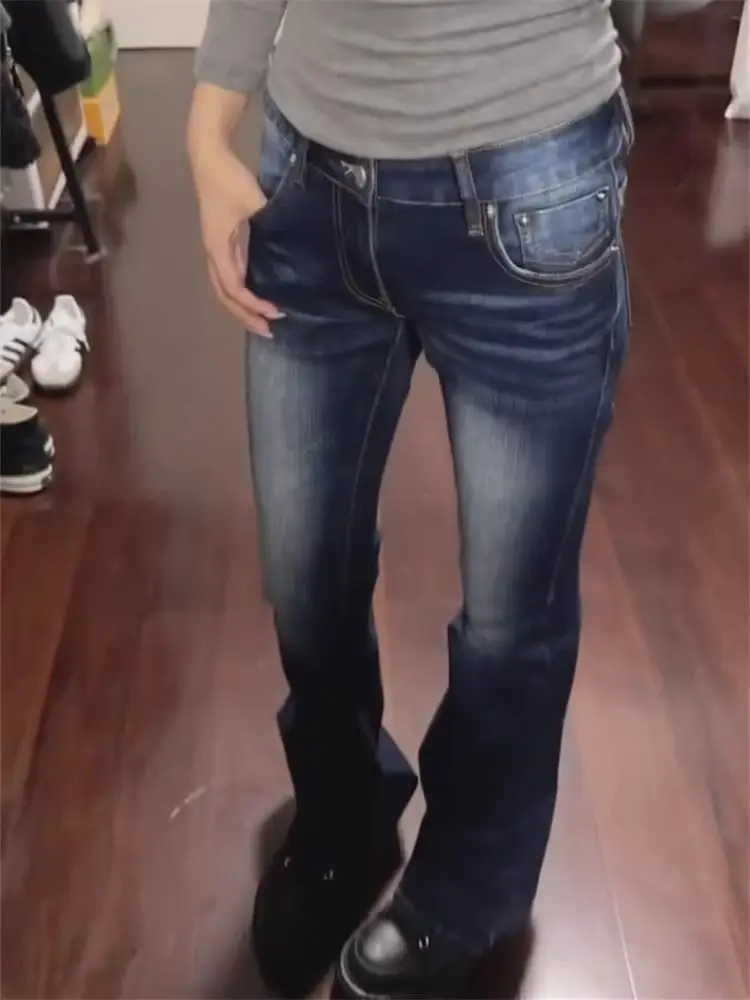 Темно-синие расклешенные джинсы в стиле ретро y2k 2000-х годов - Фотография_4