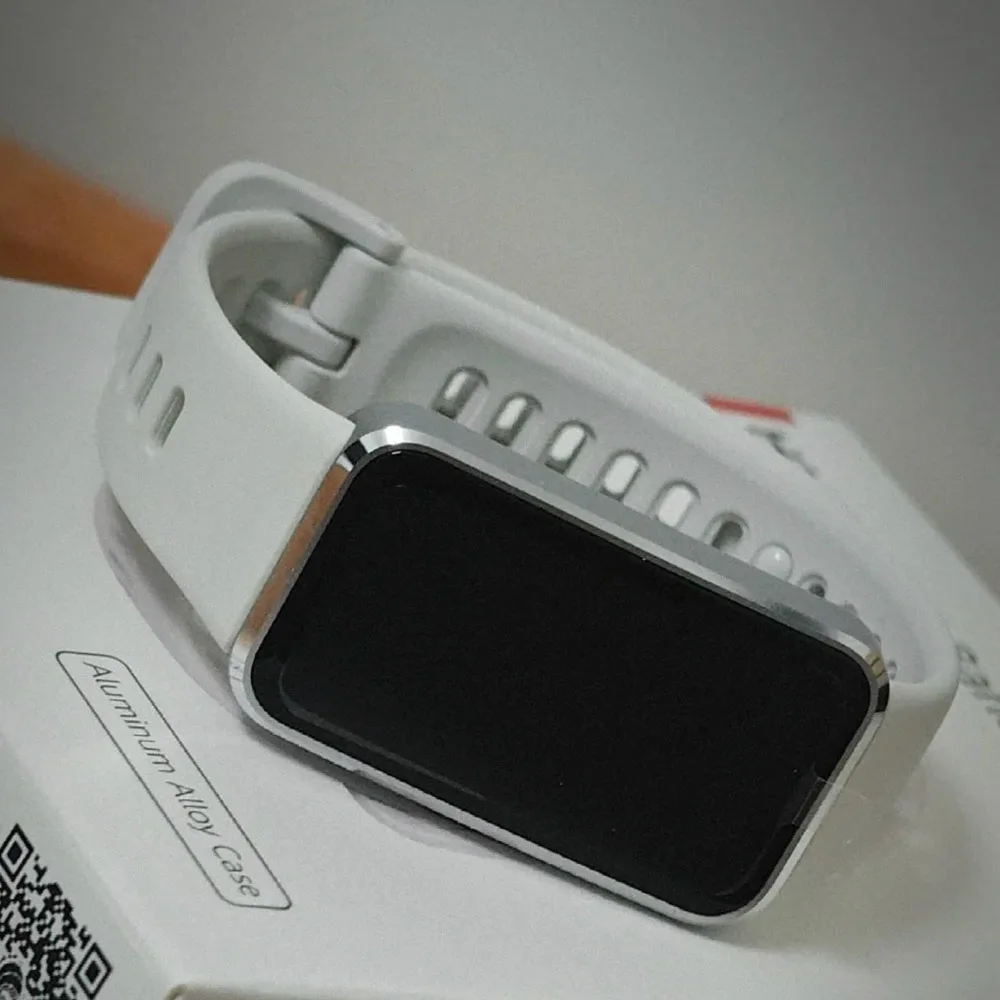 Новые умные часы huawei band 10 2025 года - Фотография_4