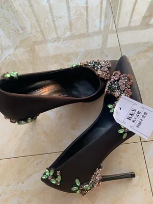 Женские атласные туфли на высоком каблуке с острым носком - Фотография_4