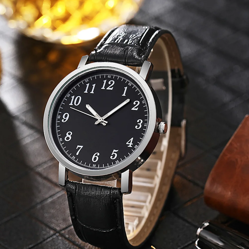 Современные наручные часы для пар с черным ремешком