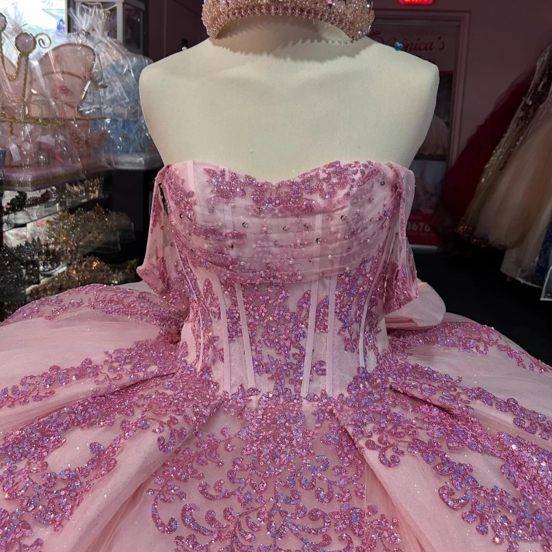 Розовое блестящее бальное платье - Фотография_3