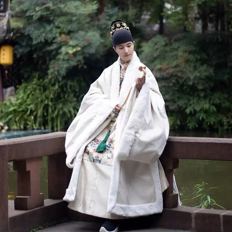 Зимний утепленный плащ ханьфу