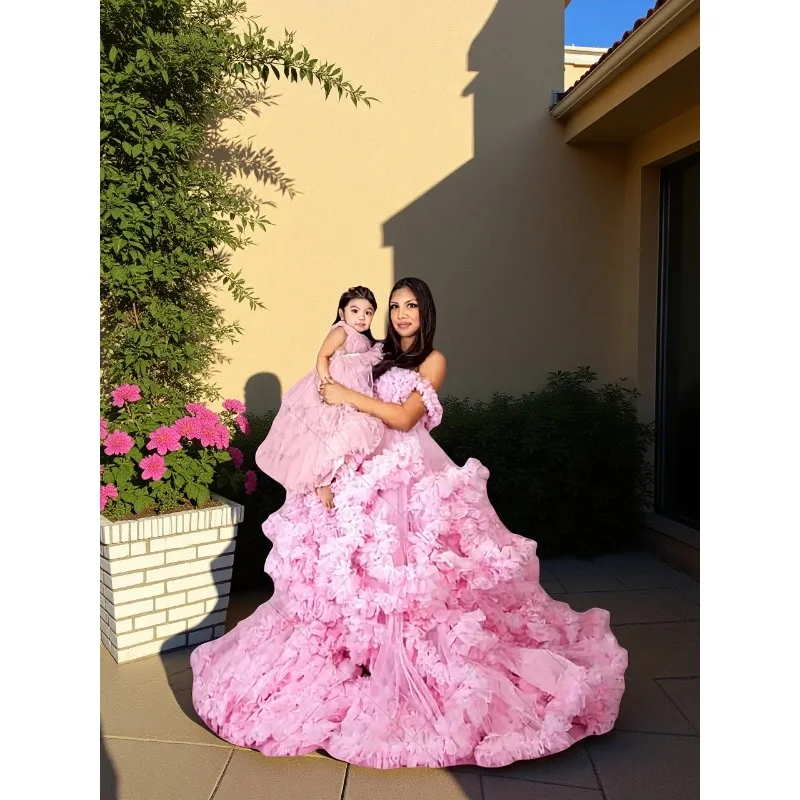 Пышный тюлевой халат с разрезом спереди