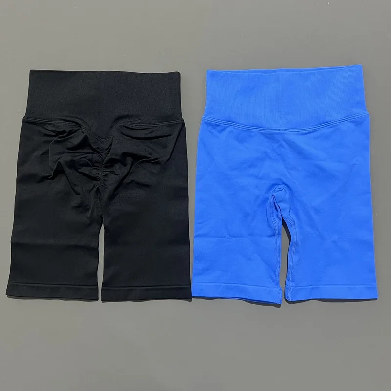 Спортивные шорты без логотипа - Фотография_4