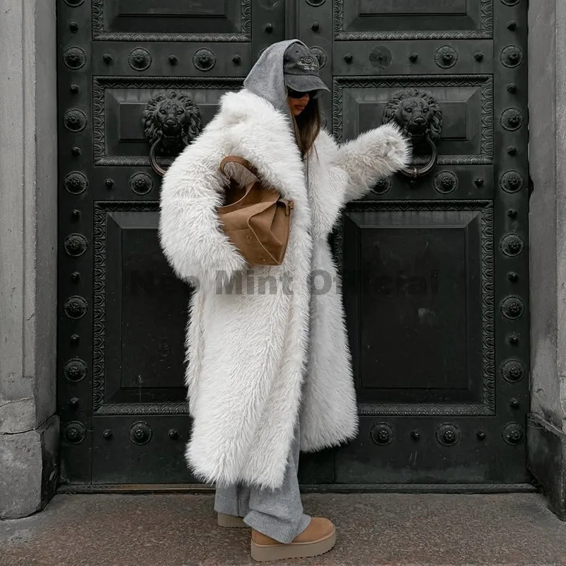 Зимняя брендовая модная русская девушка в стиле с поясом - Фотография_6