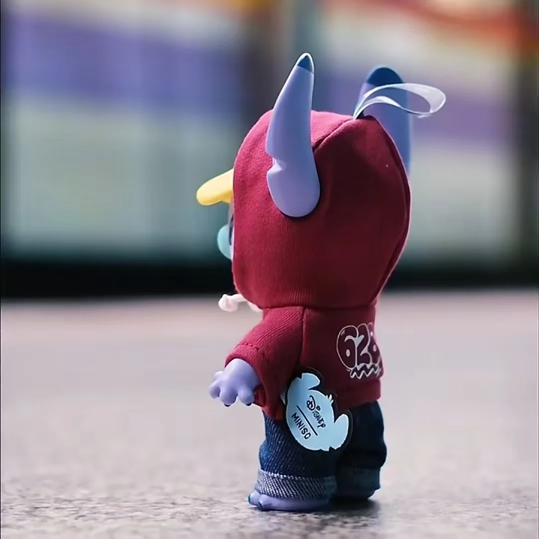 Виниловые плюшевые брелки stitch blind box genz street series - Фотография_6