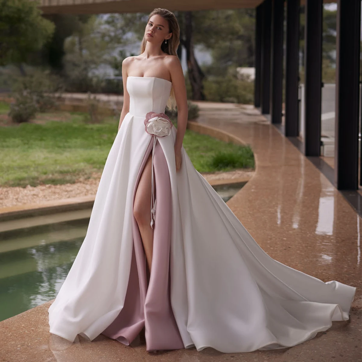 Элегантное атласное свадебное платье без бретелек для женщин