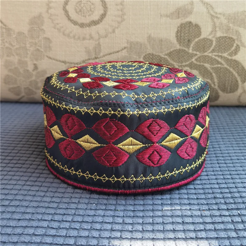 Мусульманские шляпы четыре сезона