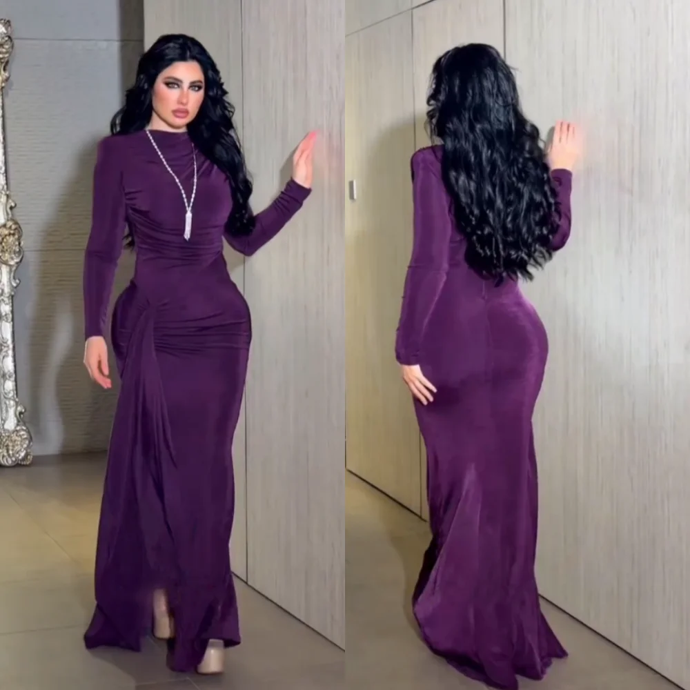 Длинные платья со складками и высоким воротником по индивидуальному заказу