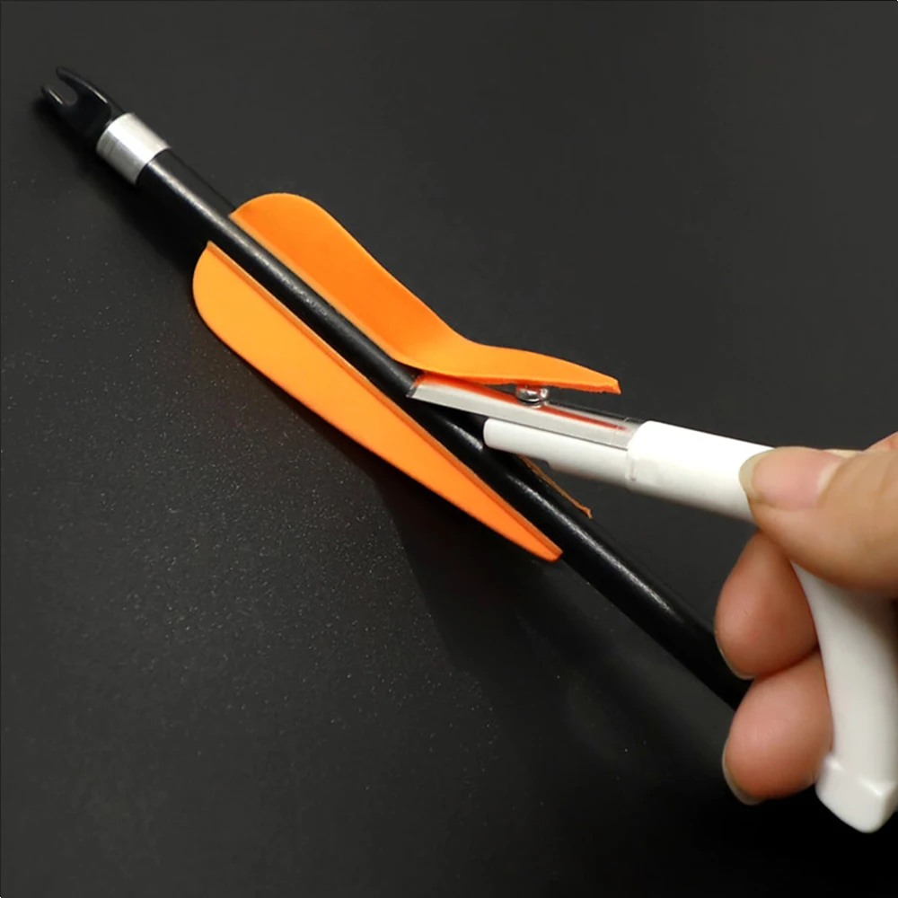 Скребок для стрел и перьев