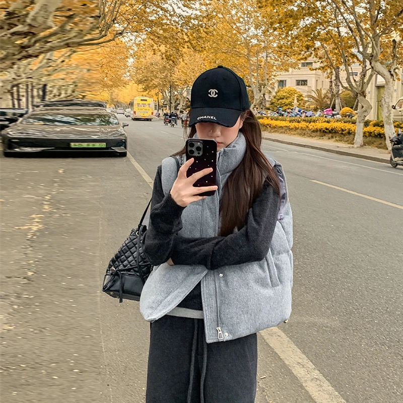 Короткий пуховый хлопковый жилет - Фотография_5