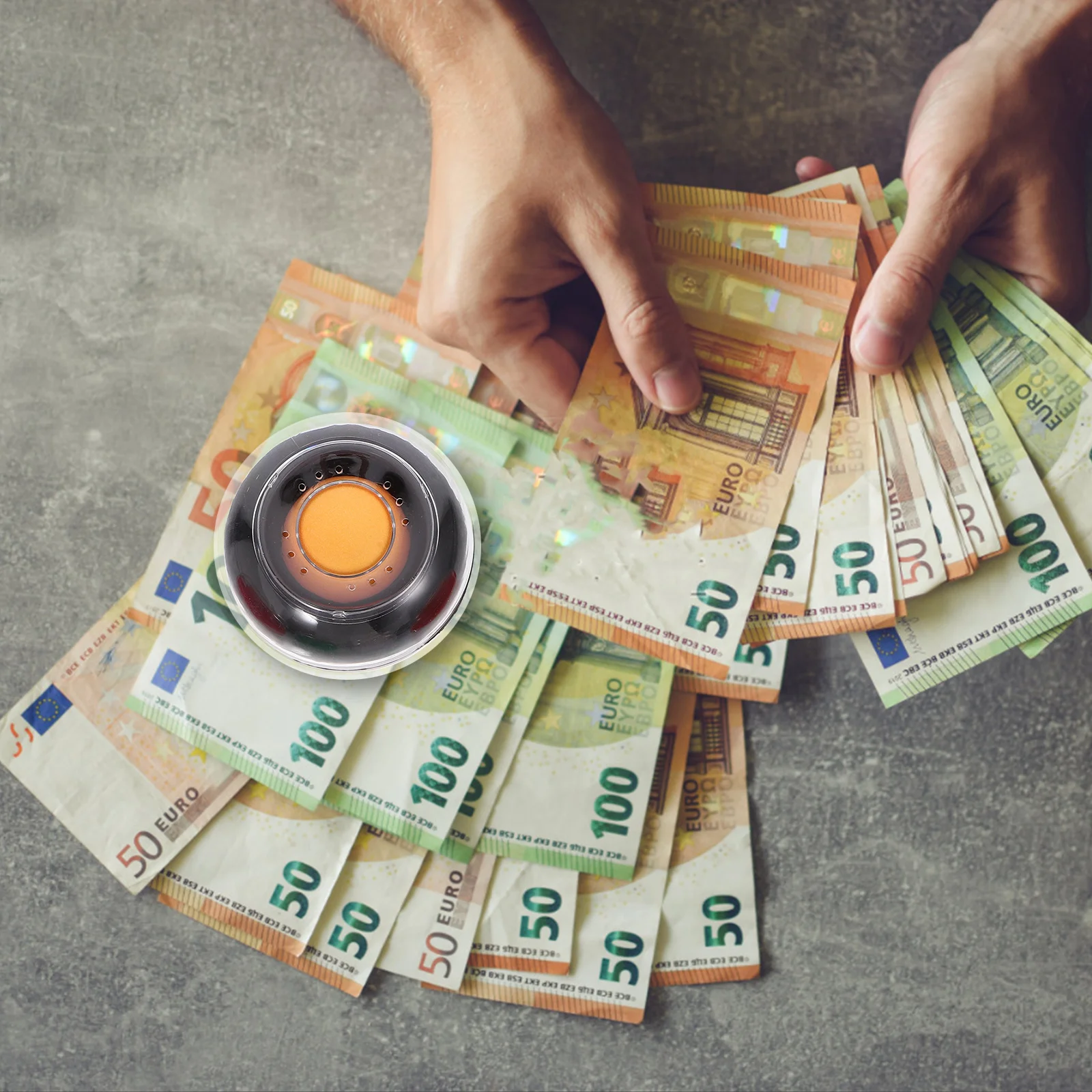 Увлажняющий бумажный инструмент для пальцев - Фотография_3