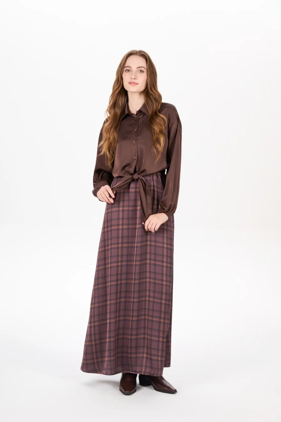 As aw25 женская атласная рубашка с запахом + платье-комбинация в тон - Фотография_3