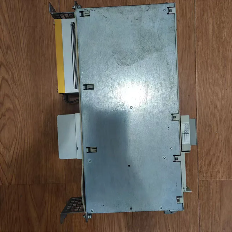 6sn1145-1aa01-00a1 драйвер 6sn1145-1aa01-00a1 б/у продукт для разборки