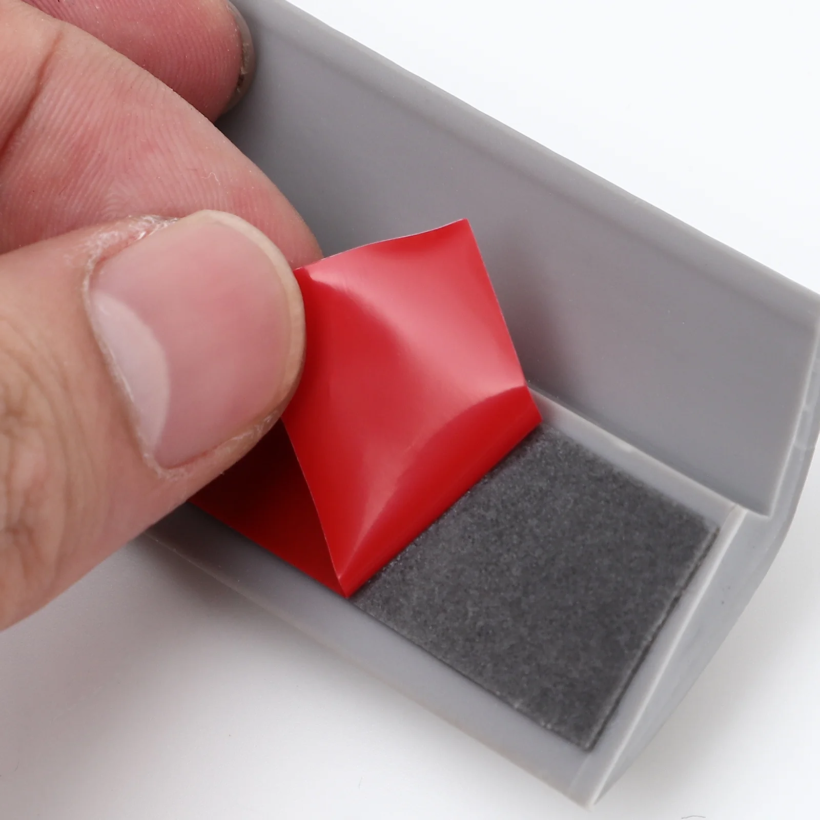 Пороговая полоса для пола