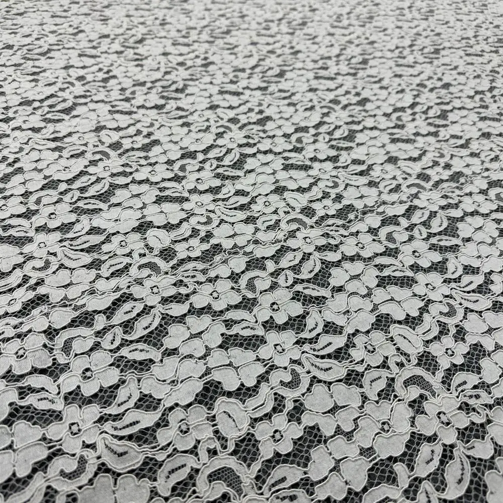 Года, белая кружевная ткань - Фотография_4