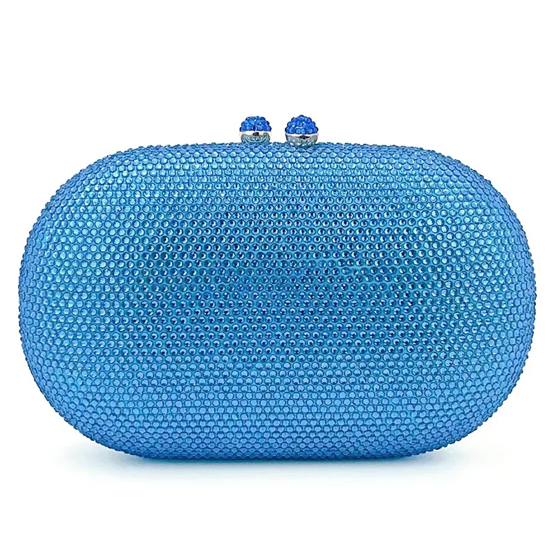 Женский клатч с бриллиантами по бокам - Фотография_4