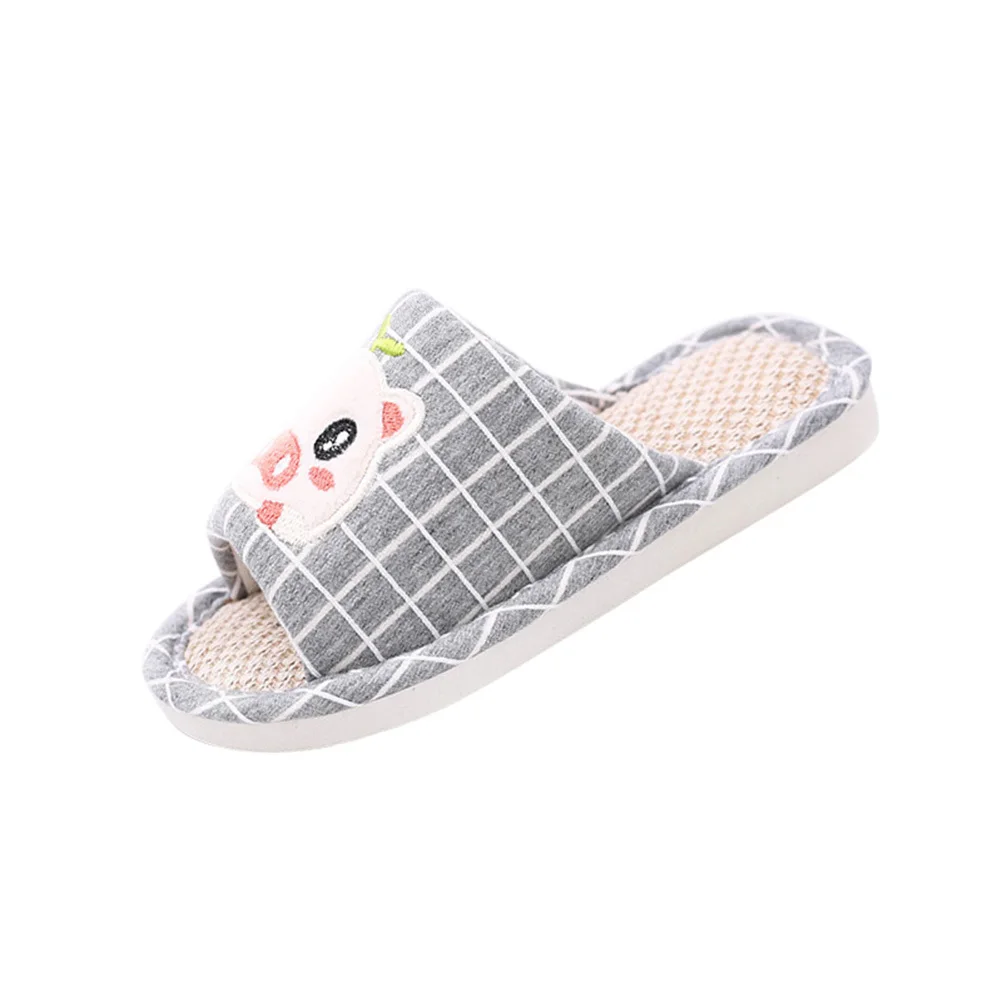 Серые детские тапочки с рисунком свиньи - Фотография_6