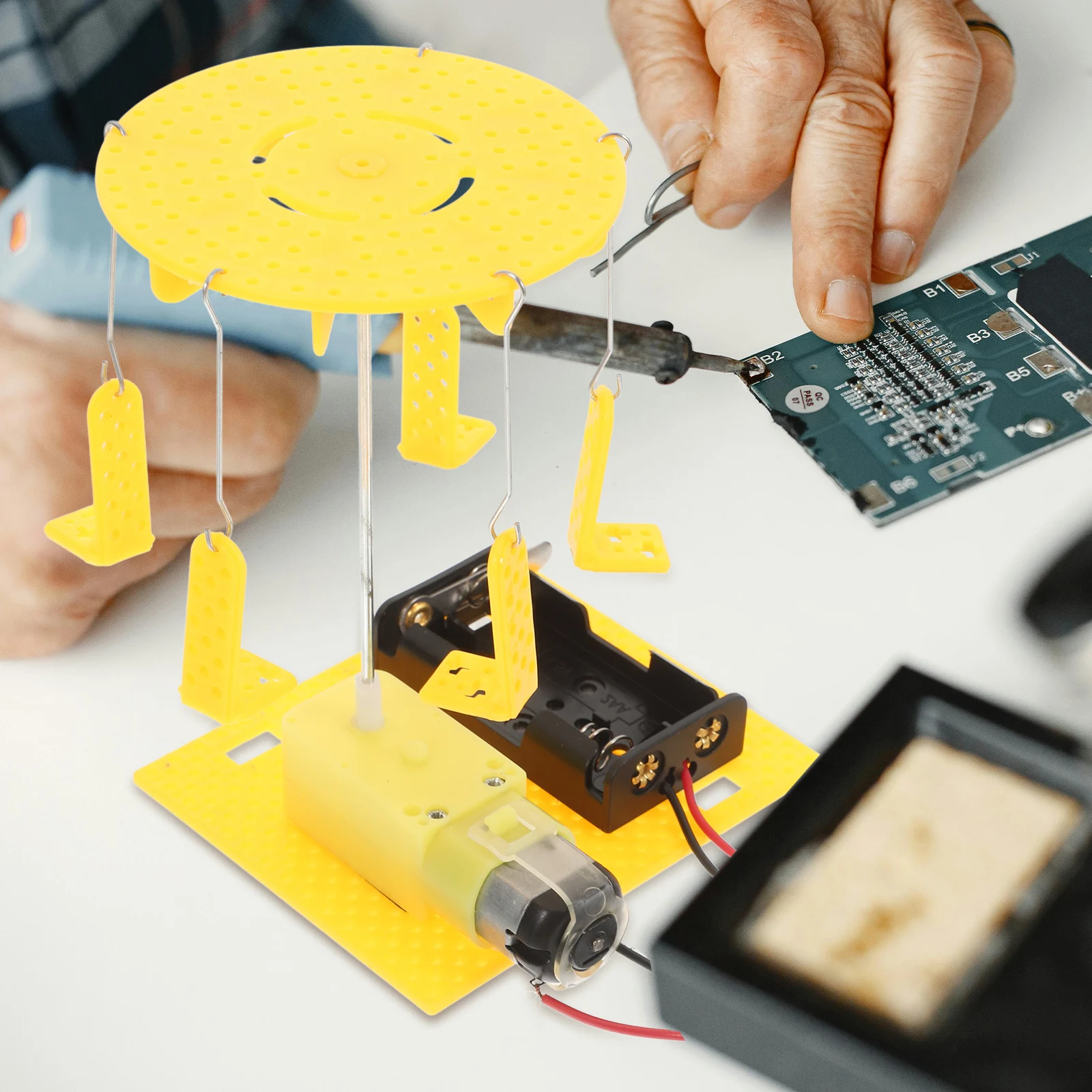 Вращающийся летающий автомобиль - Фотография_2