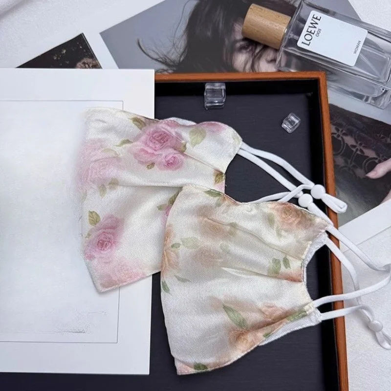 Женская солнцезащитная маска для лица с цветочным принтом - Фотография_2