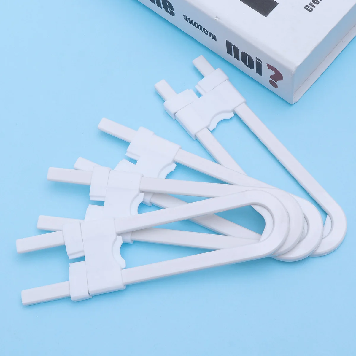 Набор безопасных замков для шкафа