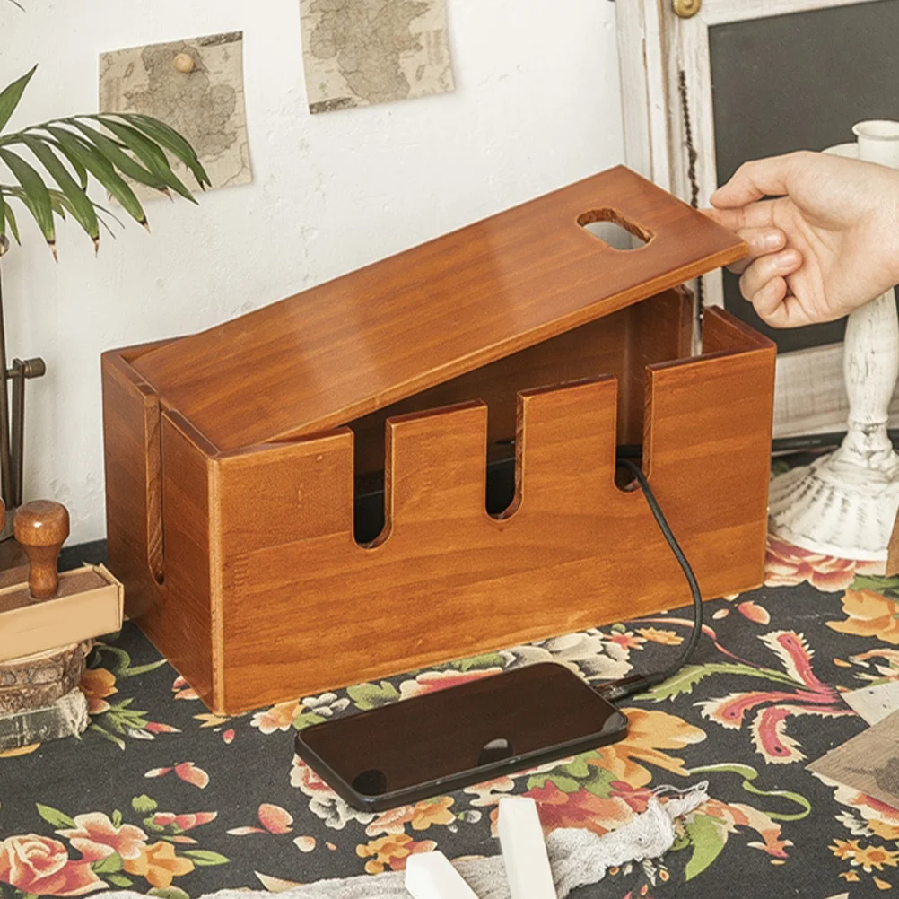 Деревянный ящик для прокладки кабелей