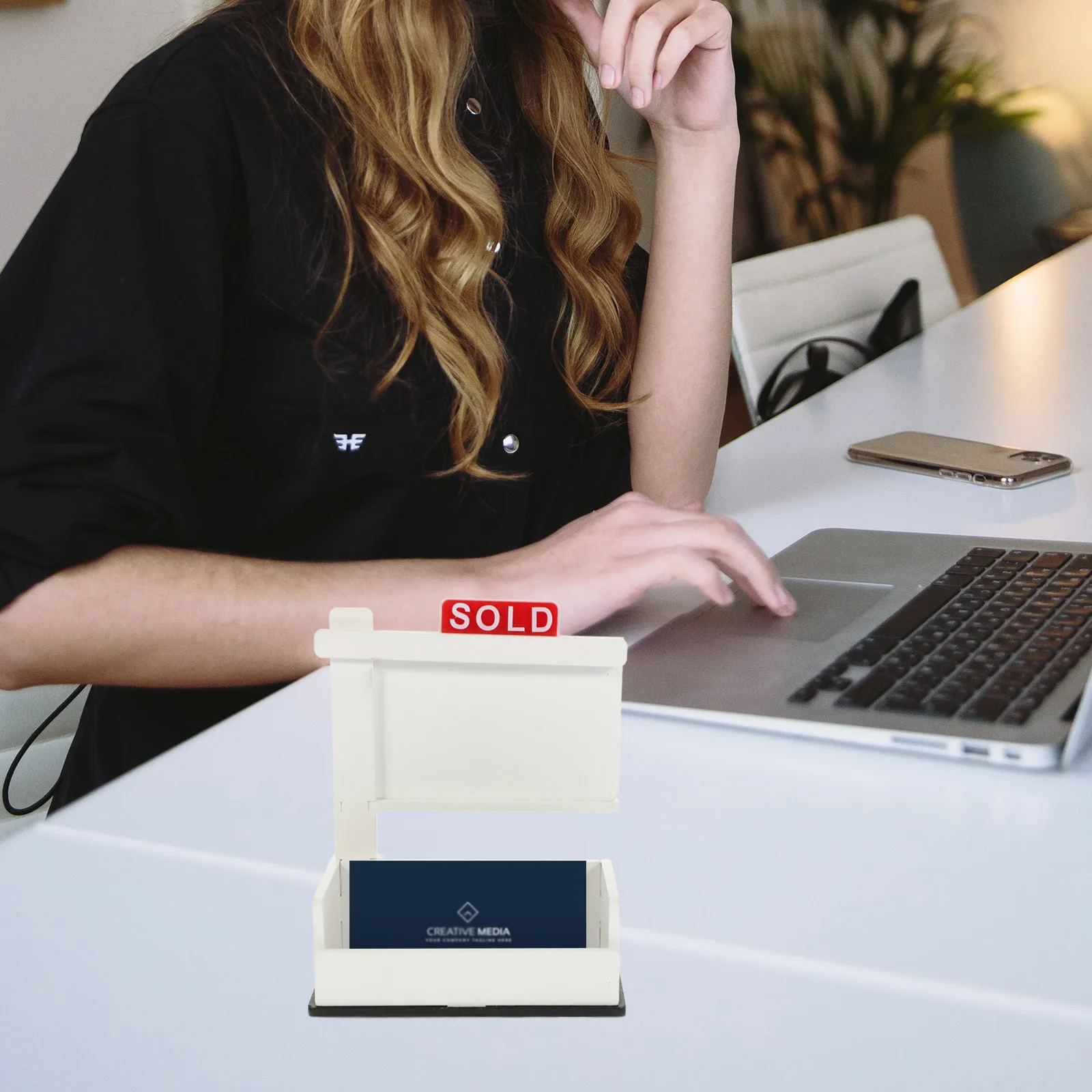 Держатель для визитных карточек