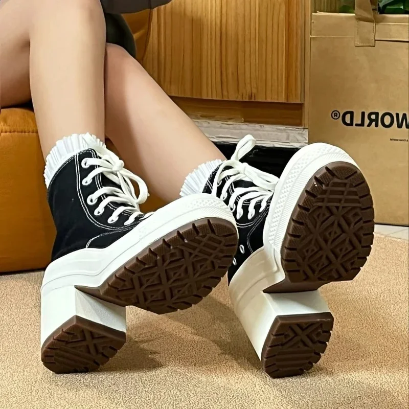 Женские кроссовки на платформе - Фотография_6
