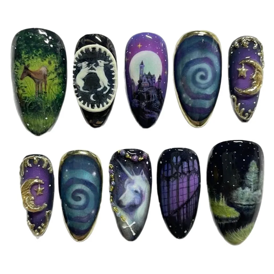 Накладные ногти в стиле фэнтези с небесной лошадью - Фотография_5