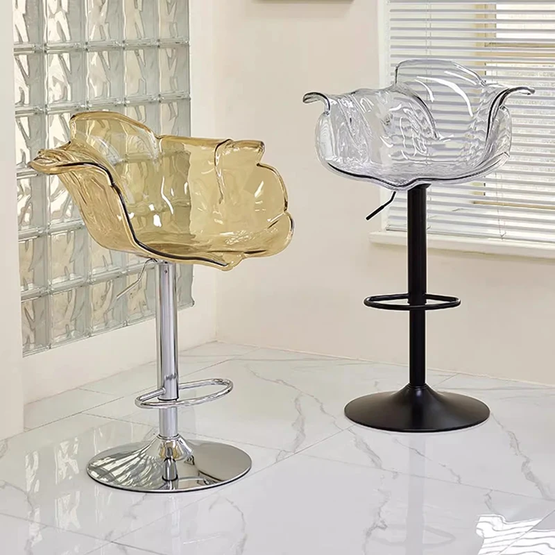 Пластиковые минималистичные барные стулья