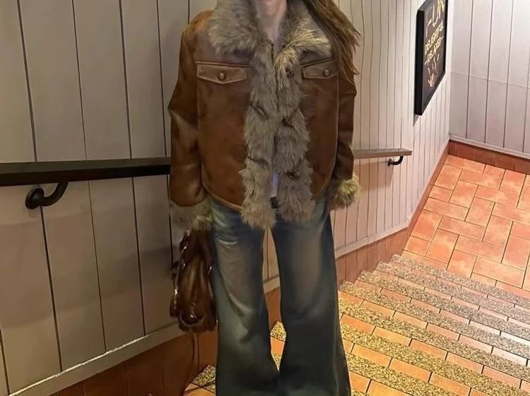 Пальто в стиле ретро со старой строчкой - Фотография_6