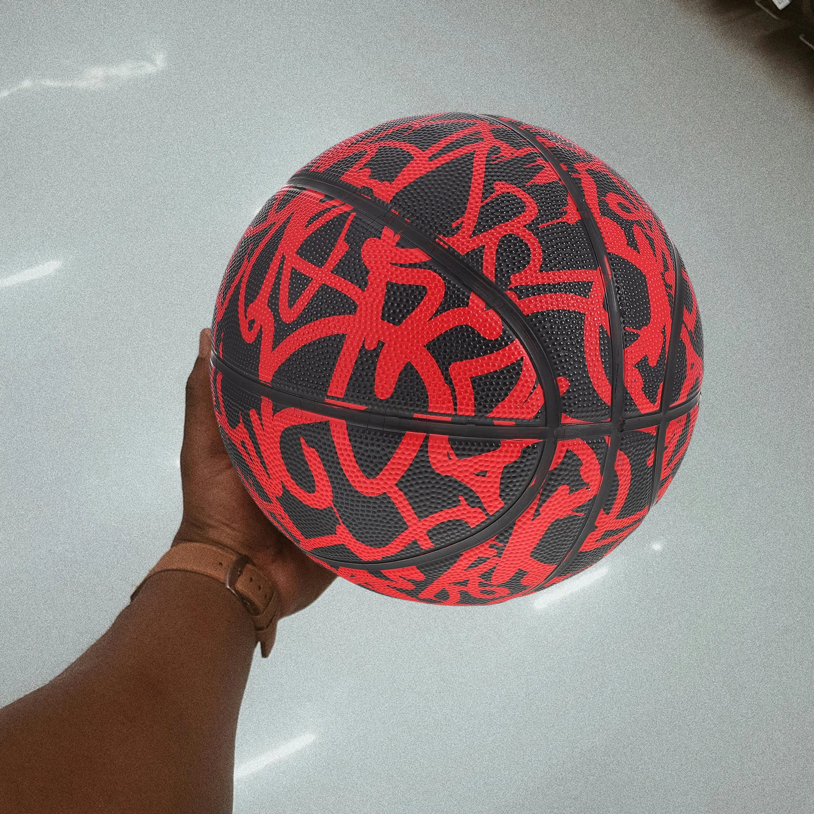 Баскетбольный мяч из искусственной кожи с граффити - Фотография_6