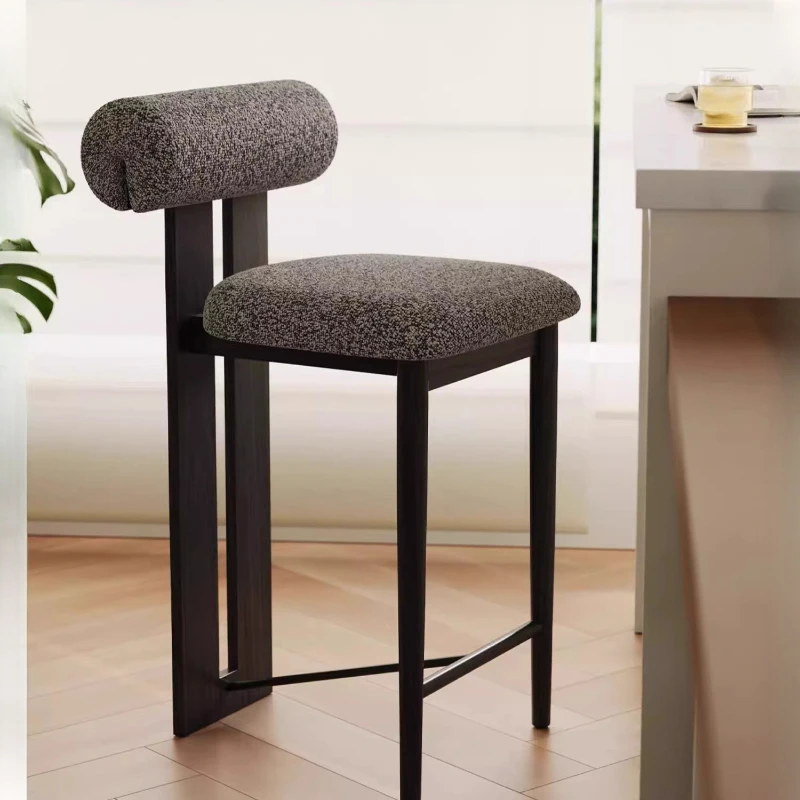 Кожаные барные стулья со спинкой - Фотография_4