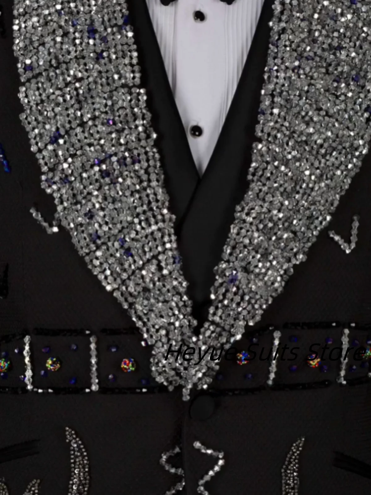 Роскошные приталенные мужские костюмы со стразами - Фотография_2