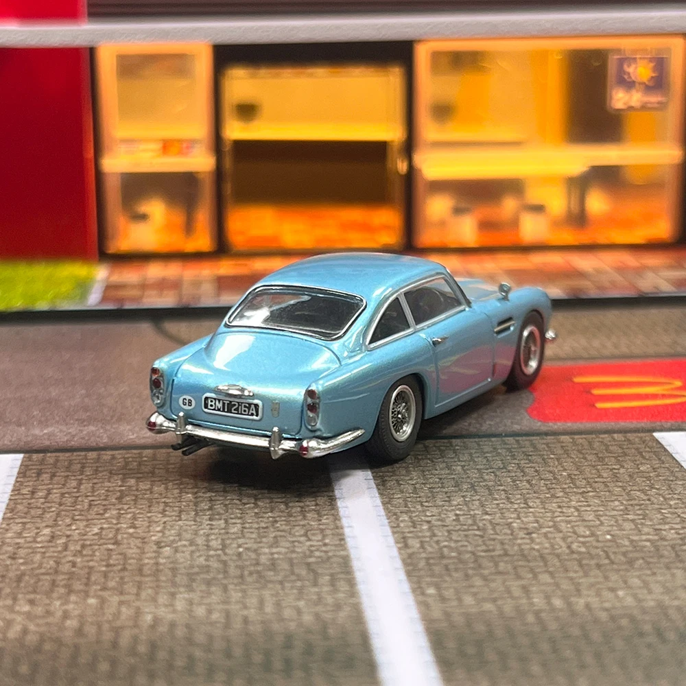 Литая под давлением модель автомобиля dcm 1 - Фотография_5