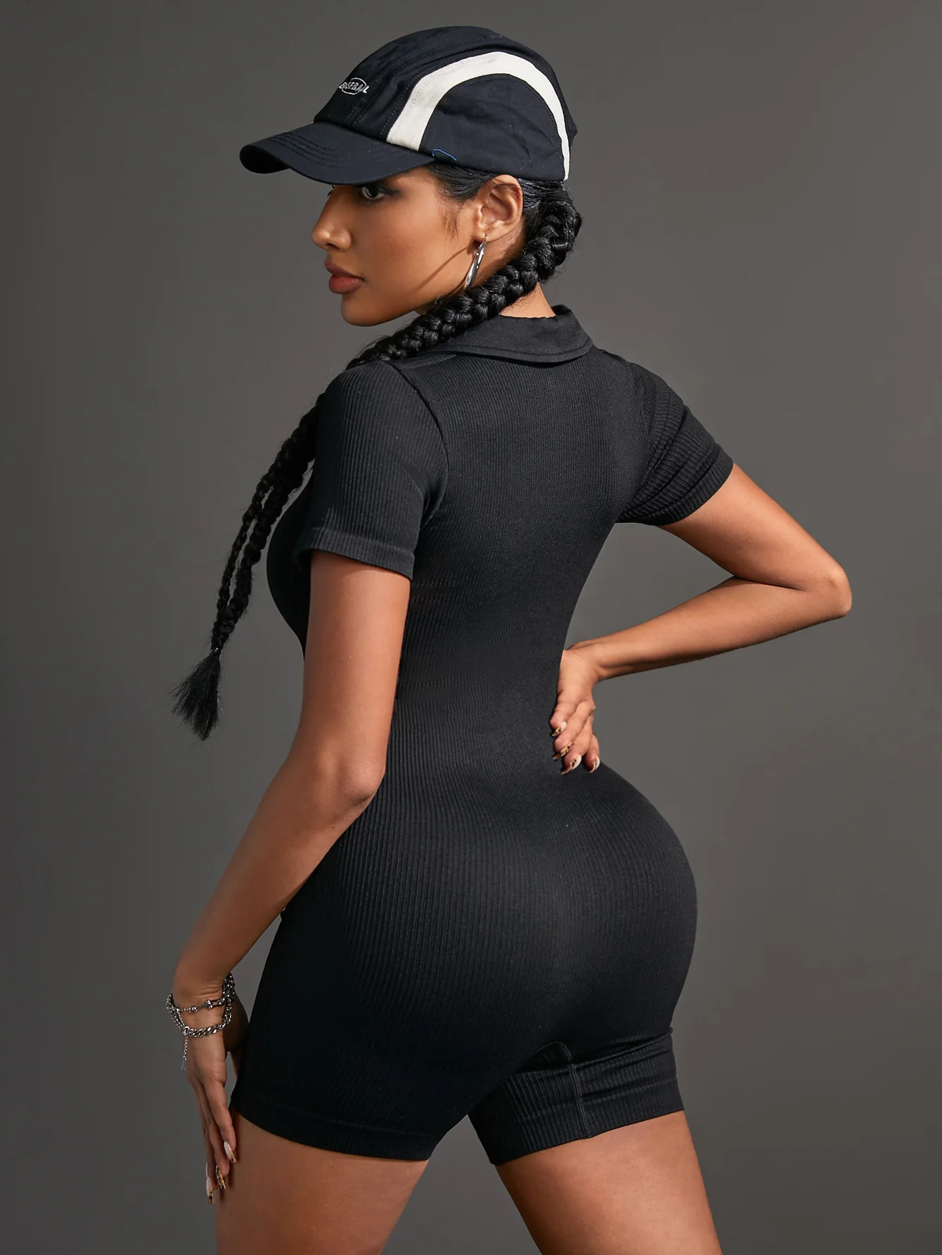 Женский комбинезон для йоги с v-образным вырезом - Фотография_4