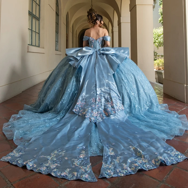 Небесно-голубое блестящее платье - Фотография_2