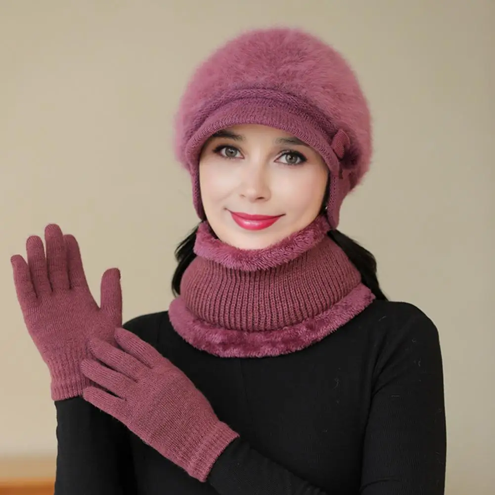 Женская зимняя шапка