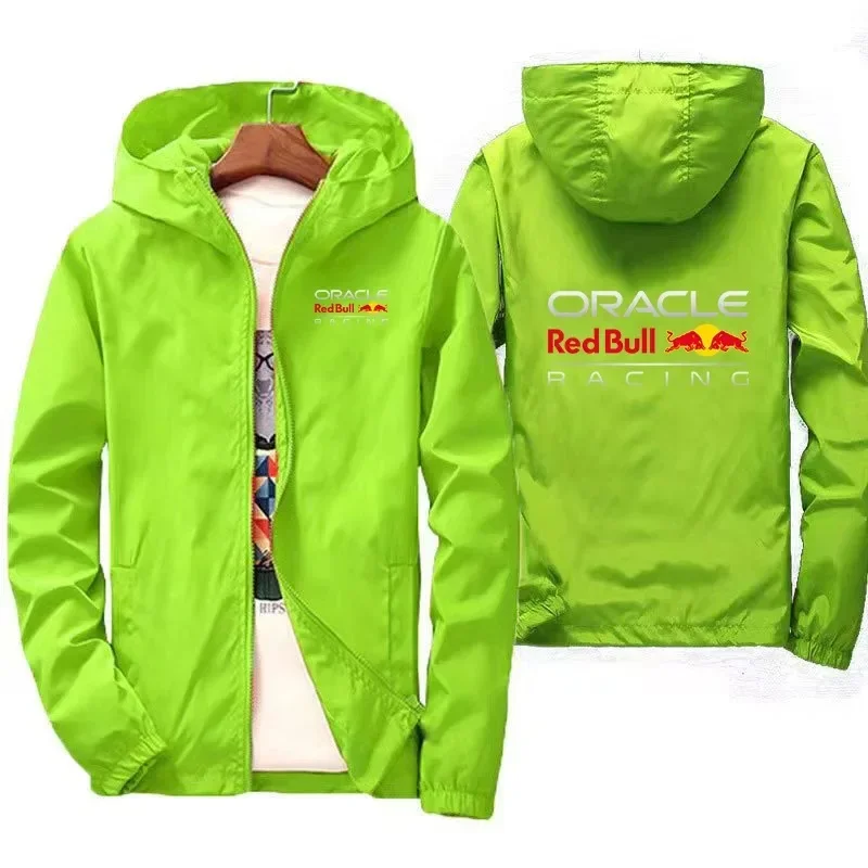 Red bull гоночная команда с логотипом - Фотография_5