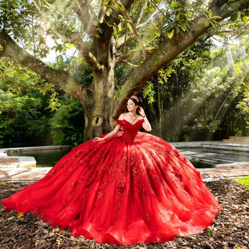 Блестящие красные платья quinceanera