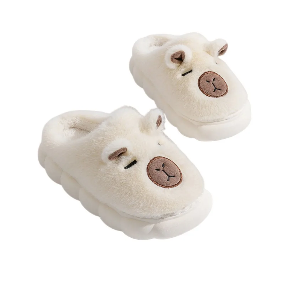 Домашняя обувь, зимние тапочки с капибарой