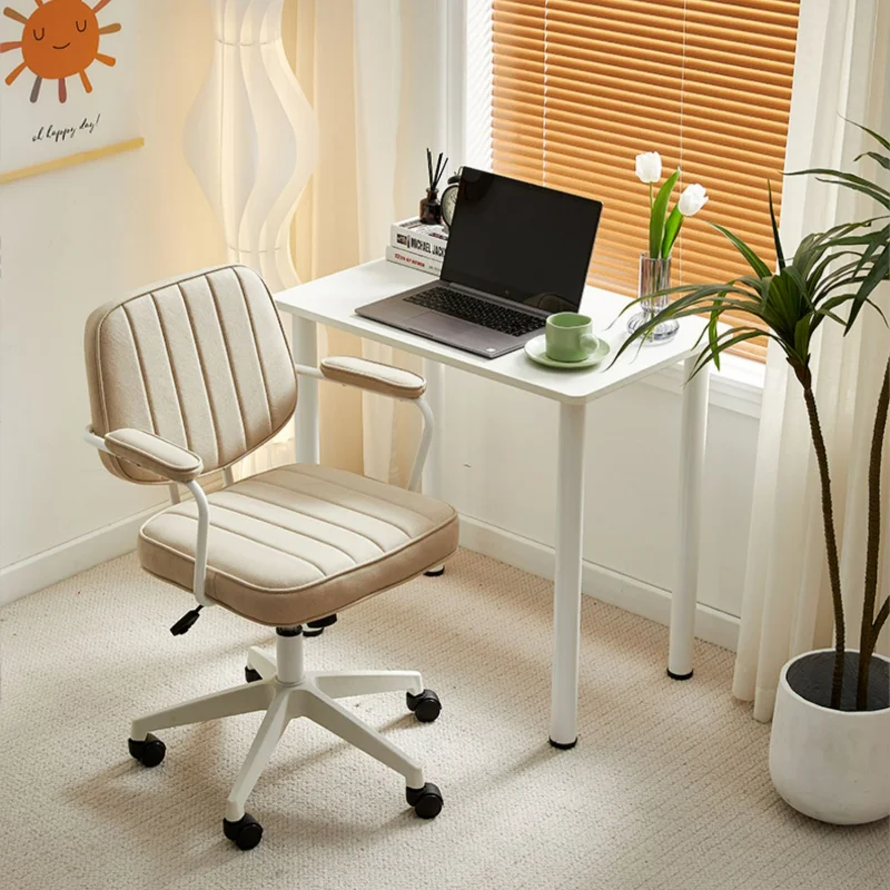 Офисное кресло, сидячее и удобное эргономичное кресло